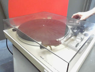 PLATINE TOURNE DISQUES AKAI AP B21 reconditionné