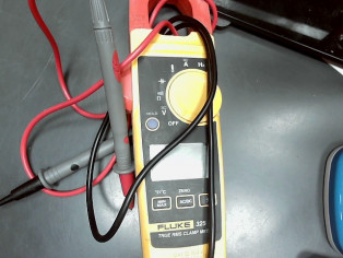 PINCE FLUKE 325 reconditionné