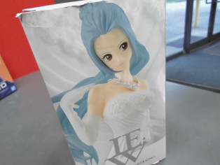 ONE PIECE LADY EDGE WEDDING reconditionné