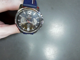 MONTRE HILFIGER TACHYMASTER reconditionné