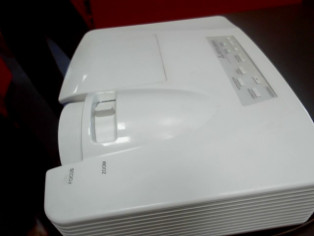 VIDEOPROJECTEUR MITSUBISHI  XD550U reconditionné