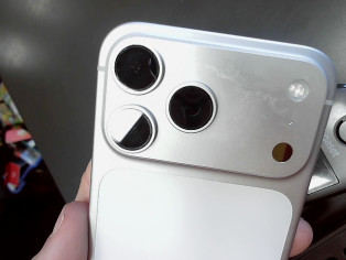 IPHONE 17 PRO MAX 256GO SILVER reconditionné
