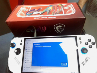 MSI CLAW A8 BZ2EM reconditionné