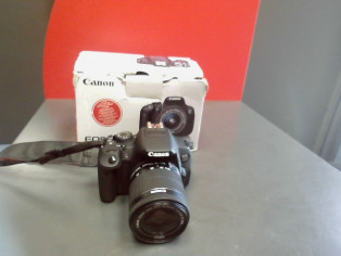 CANON EOS 700D + 18-55 reconditionné