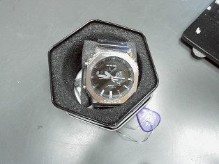 MONTRE CASIO GSHOCK GM-B2100 reconditionné