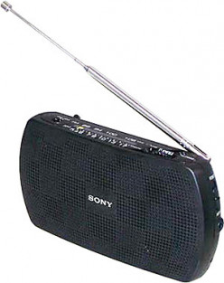 RADIO PORTATIVE 2 BANDES AM/FM (PILES) ... reconditionné