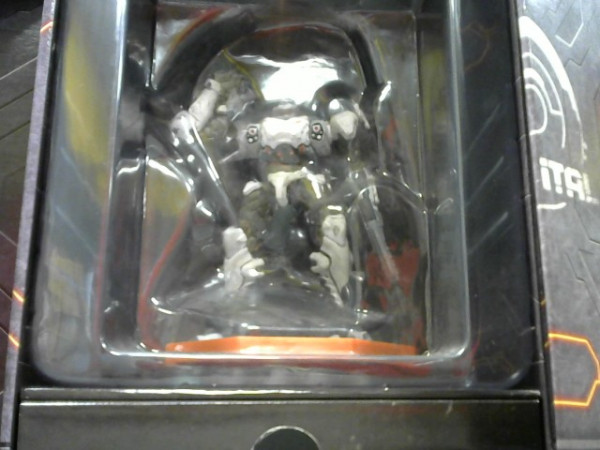 FIGURINE DEAMON MACHINA COLLECTOR