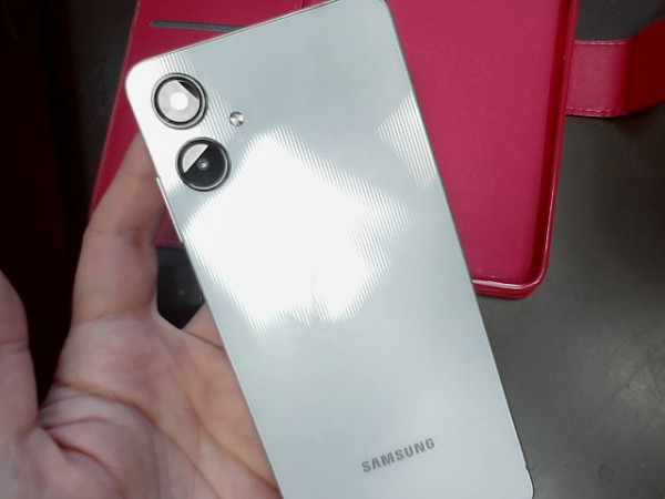 SAMSUNG A06 64GO reconditionné