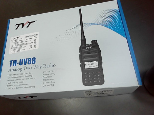 TALKIE WALKIE TH-UV88