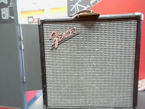 FENDER RUMBLE 15