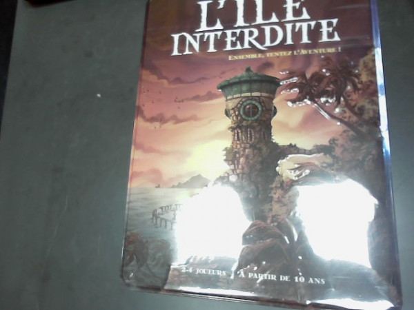 ILE INTERDITE