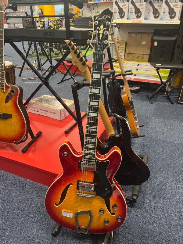 GUITARE HAGSTROM VIKING DELUX reconditionné