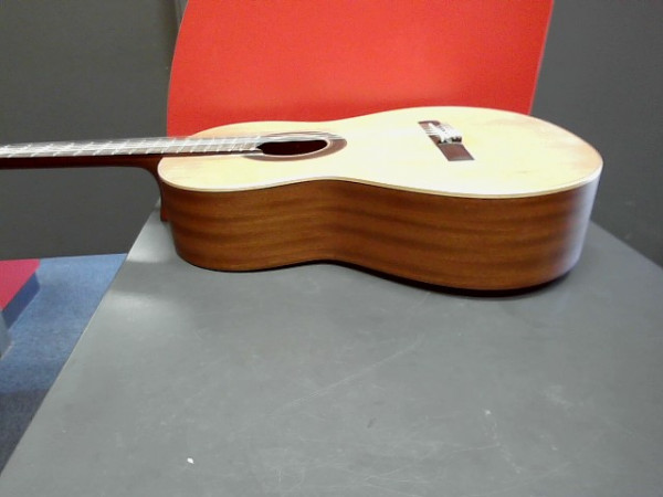 GUITARE PRODIPE STUDENT 4/4