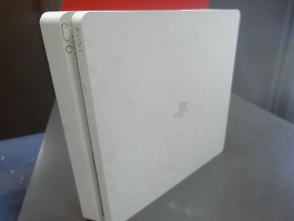 PS4 SLIM 500GO SANS MANETTE reconditionné