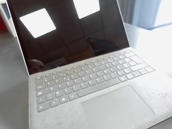 MICROSOFT SURFACE LAPTOP 4 RYZEN 5 8GO 256GO reconditionné
