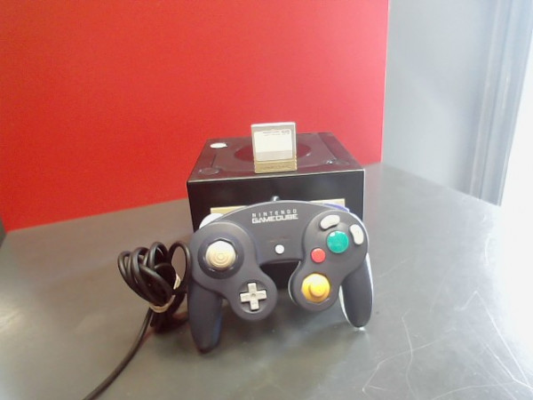 CONSOLE GAMECUBE NOIRE + CM reconditionné