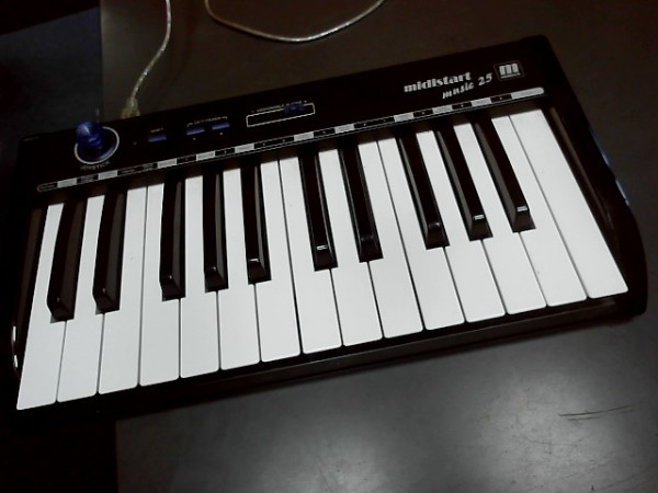 MIDISTART MUSIC 25 reconditionné