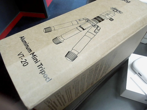 ALUMINIUM MINI TRIPOD VT-20 reconditionné