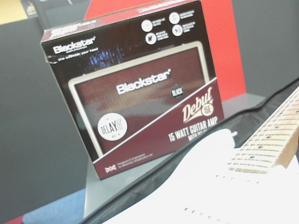 AMPLI BLACKSTAR DEBUT 15E reconditionné