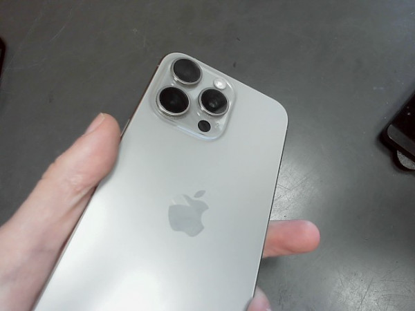 IPHONE 15 PRO MAX 256GO 86% reconditionné