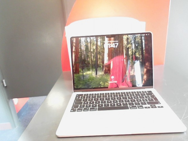 MACBOOK AIR 13 256GO 8GO M3 reconditionné