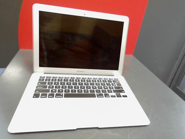MACBOOK AIR 2017 I5 reconditionné
