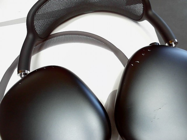 CASQUE APPLE PRO MAX NOIR reconditionné