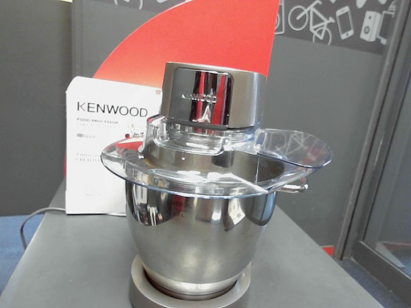KENWOOD CHEF XL TITANIUM + ACCESSOIRES reconditionné
