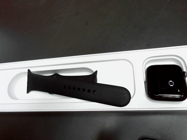 APPLE WATCH SE 44MM GPS reconditionné