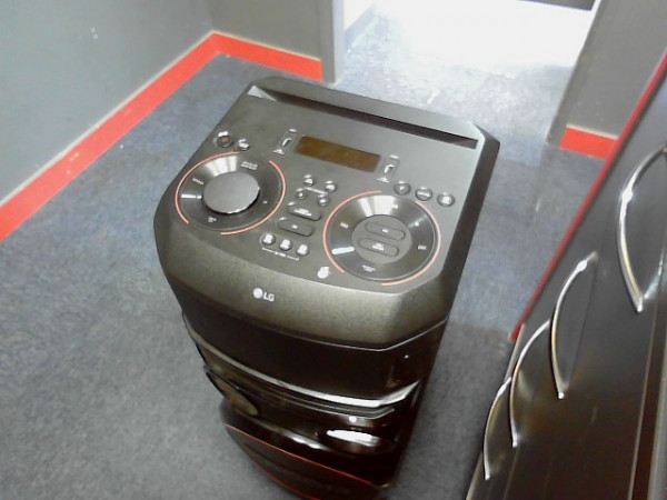 ENCEINTE BLUETOOTH LG RN7 +TLD reconditionné