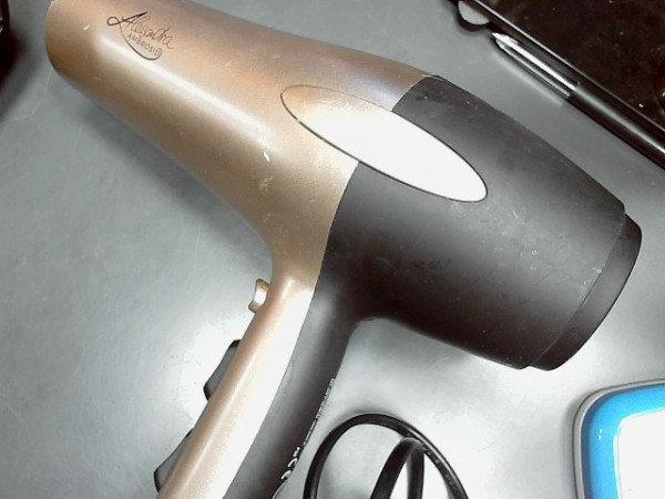 SECHE CHEVEUX ALESSANDRA reconditionné