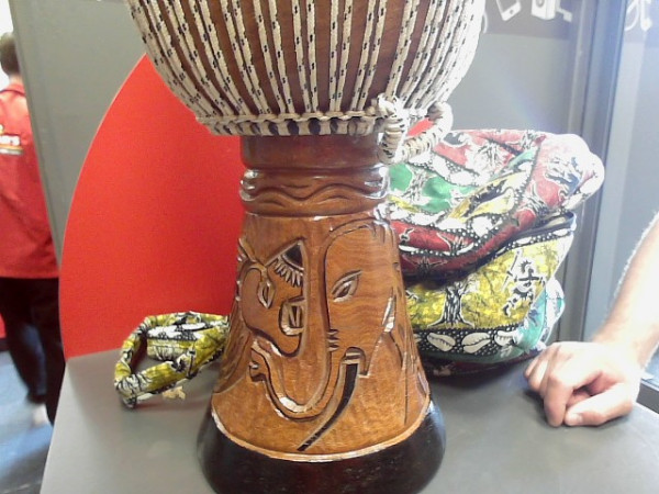DJEMBE AUTHENTIQUE + SACOCHE reconditionné