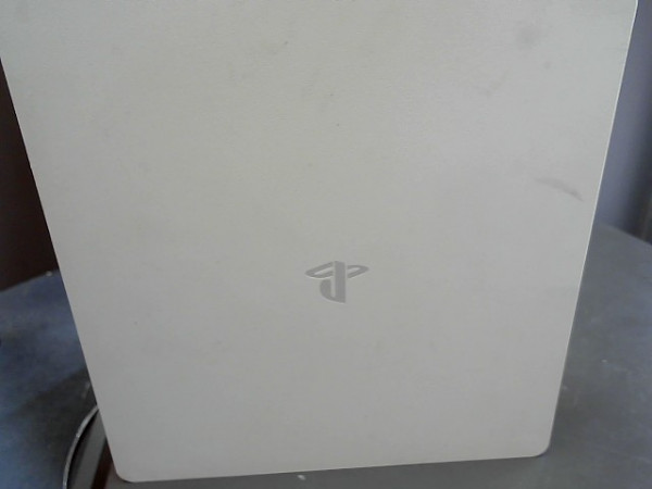 PS4 SLIM 500GO BLANCHE SANS MANETTE reconditionné