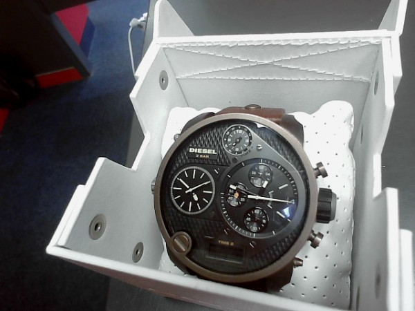MONTRE DIESEL GRAND CADRE reconditionné
