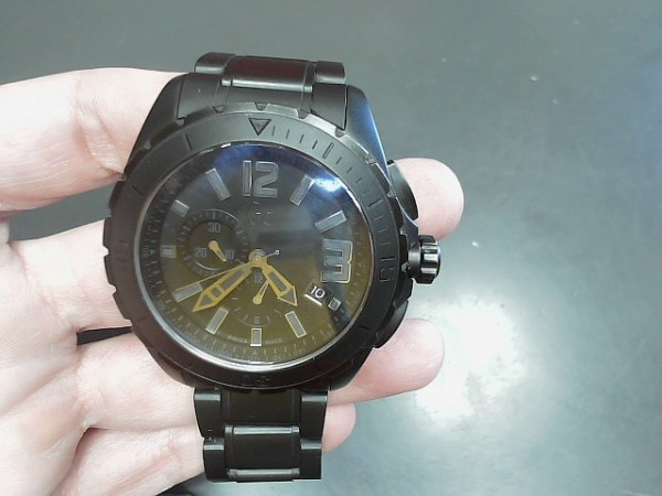 MONTRE GUESS COLLECTION NOIRE reconditionné