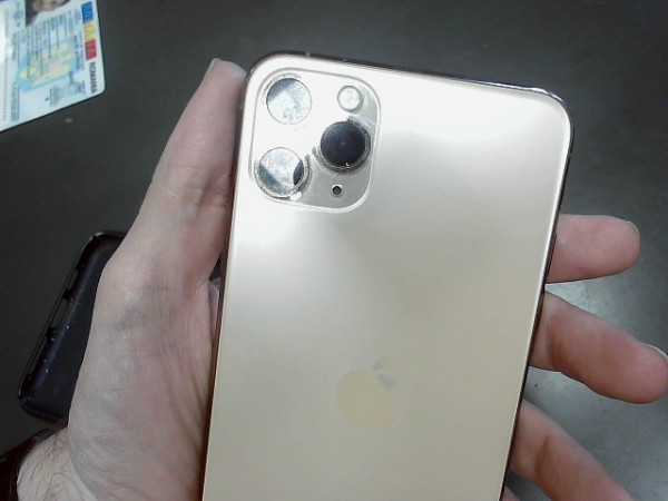 IPHONE 11 PRO MAX 64GO PRET 06/07 reconditionné
