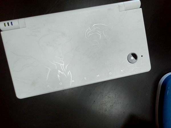 NINTENDO DSI BLANCHE POKEMON reconditionné