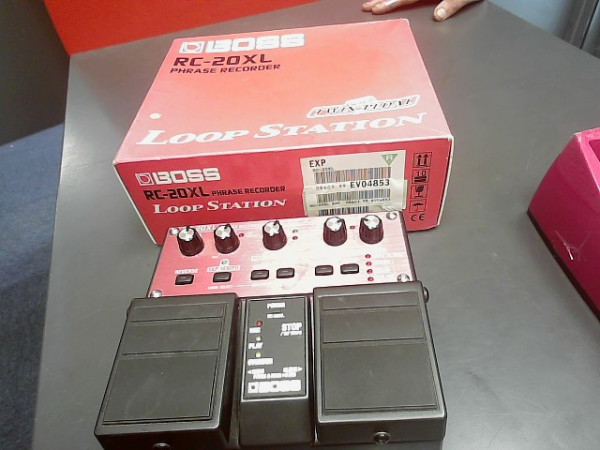 PEDALE LOOP STATION BOSS RC-20XL reconditionné