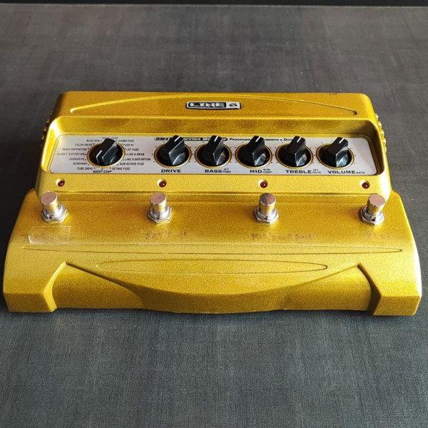 PEDALE DE DISTORTION LINE 6 DM4